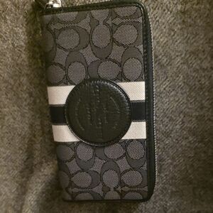 Coach Monochrome Signature Zip Wallet